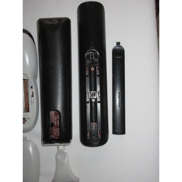 Lot Of 7 Remote Controls DIRECTV Samsung Sharp Clean No Batteries Untested - Picture 3 of 15